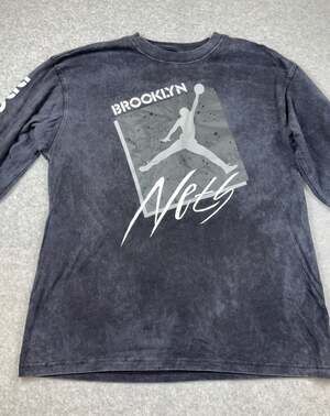 Jordan Men's Brooklyn Nets Courtside Edition NBA Long-Sleeve T-Shirt Black M